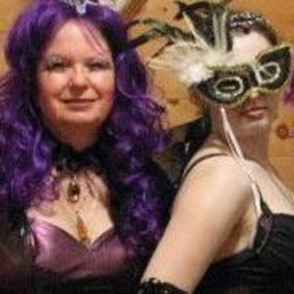 Meet your Posher, Sandy - Picture 1 of 1